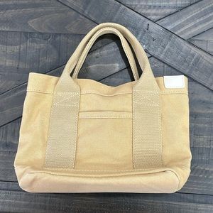 No brand canvas handbag